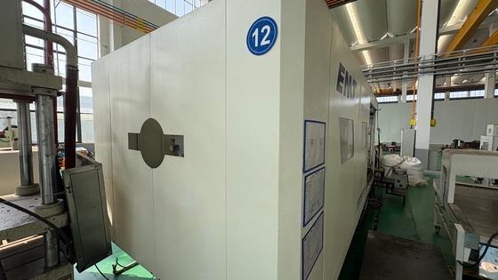 Un buen precio. Máquina de fundición a presión de aleación de magnesio EMT MG-800 8000kN para piezas automotrices en línea