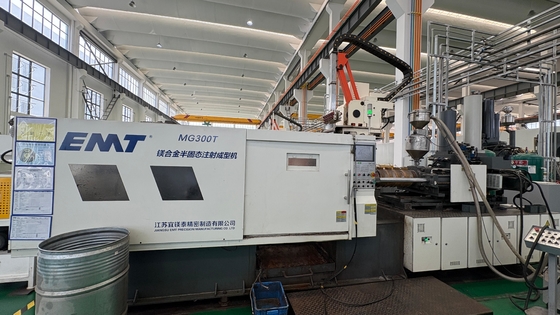Un buen precio. Máquina de fundición a presión flexible de aleación de magnesio de 3000 kN para piezas pequeñas de precisión y componentes estructurales grandes en línea
