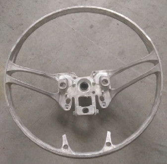 Un buen precio. Bushing Car Steering Wheel Frame CNC Magnesium Auto Parts Tapping en línea